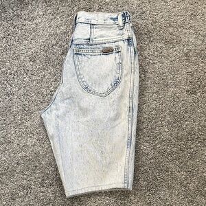 Women’s Vintage Girano Relaxed Jean shorts acid wash